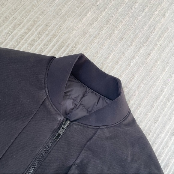 Lululemon About-Face Insulated Bomber Reversible Down Puffer Jacket - Picture 3 of 11